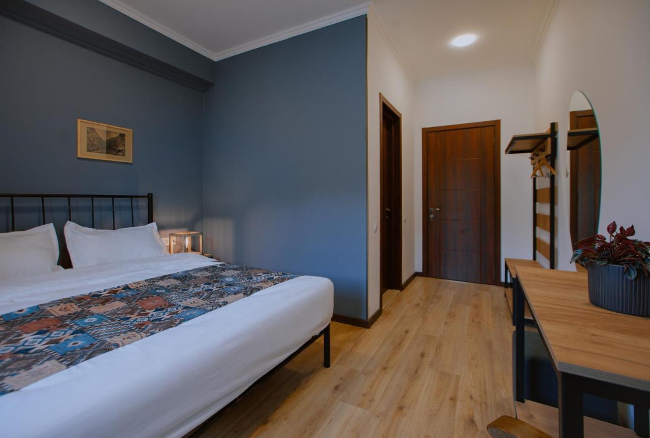 Northgate Hotel Kazbegi エクステリア 写真