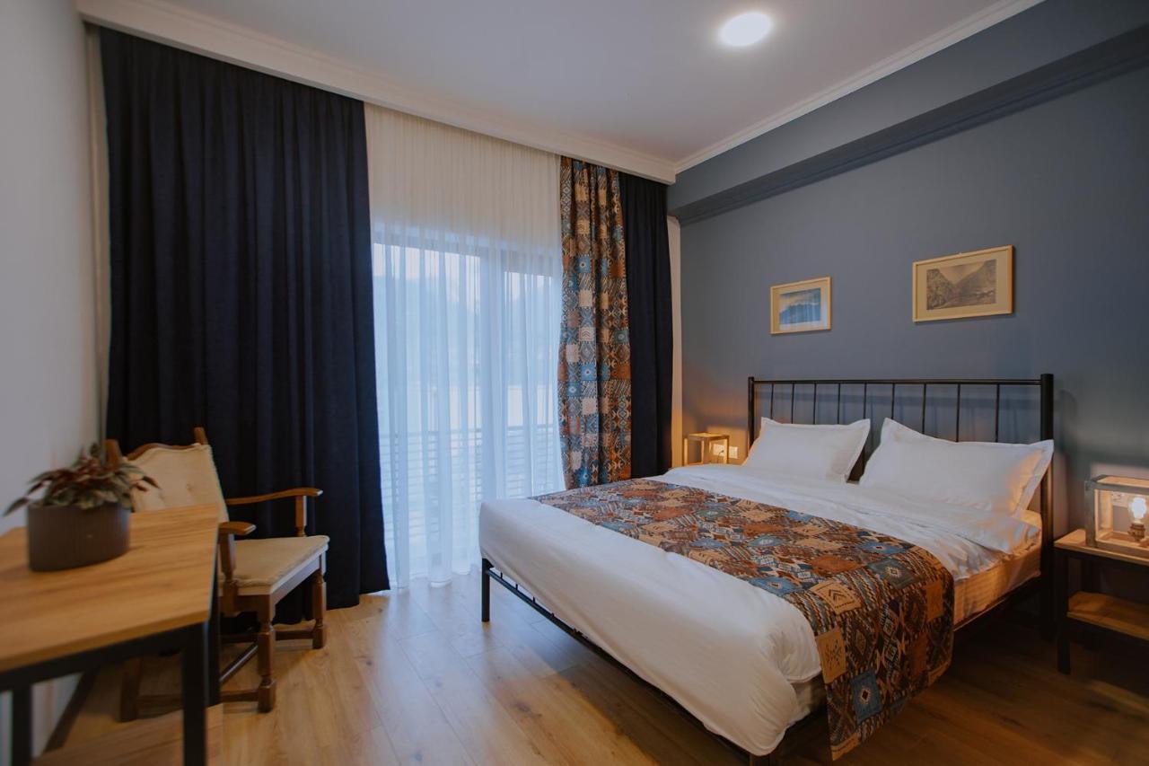 Northgate Hotel Kazbegi エクステリア 写真